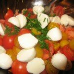 Салат из тунца, моцареллы