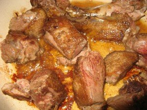 Утка с черносливом